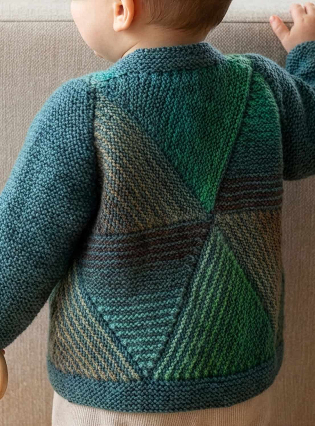 Hexa-Mini-Cardi_grøn-bag_Helene_Skov